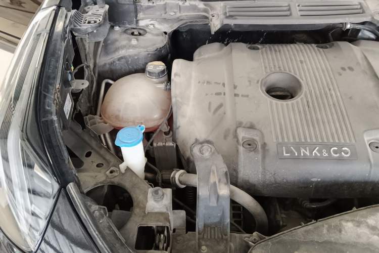 Used Lynk & Co 05 2022 2.0T Two-Wheel Drive Shine Halo Engine Bay Right