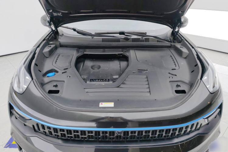 Used Lynk & Co 05 2022 2.0T Two-Wheel Drive Shine Halo Engine Bay