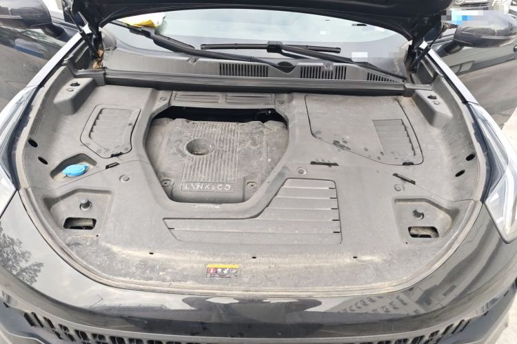 Used Lynk & Co 05 2022 2.0TD Four-Wheel Drive Dynamic Halo Engine Bay