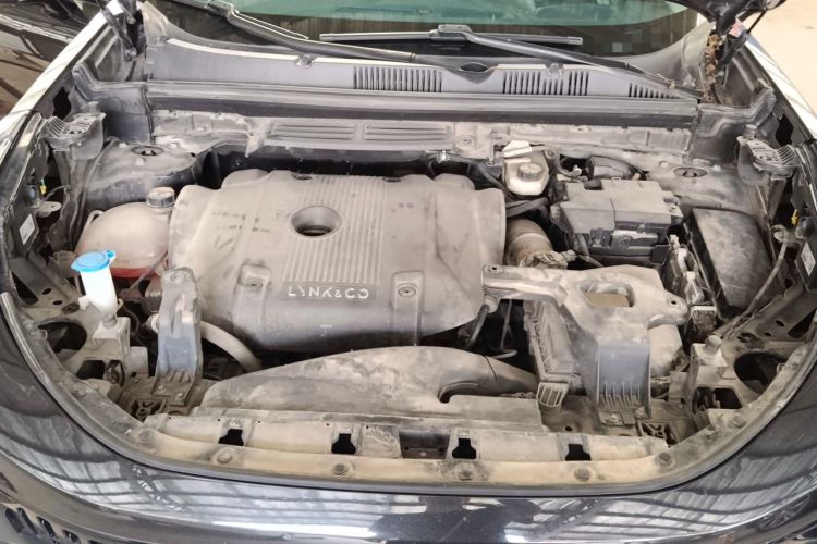 Used Lynk & Co 05 2022 2.0T Two-Wheel Drive Shine Halo Engine Bay