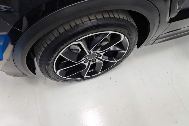 Used Lynk & Co 05 2022 2.0T Two-Wheel Drive Shine Halo Exterior 4