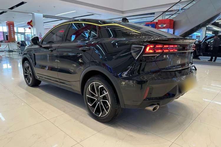 Used Lynk & Co 05 2022 2.0TD Two-Wheel Drive Zhaoyang Plus Exterior 4
