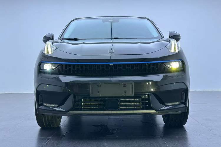 Used Lynk & Co 05 2022 2.0T Two-Wheel Drive Shine Halo Exterior 5