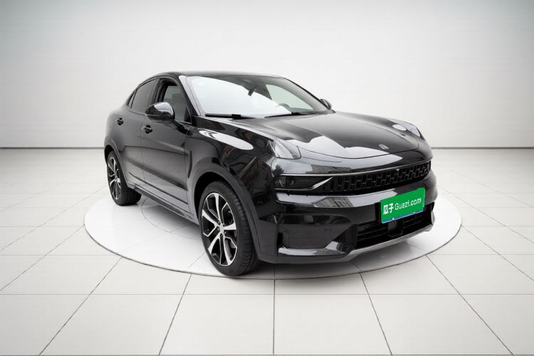 Used Lynk & Co 05 2022 2.0TD Four-Wheel Drive Dynamic Halo Front Right 45 Deg