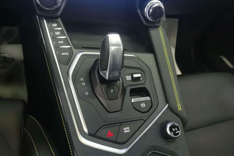 Used Lynk & Co 05 2022 2.0TD Two-Wheel Drive Zhaoyang Plus Gear Lever