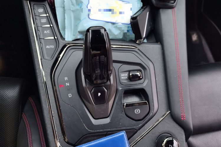 Used Lynk & Co 05 2022 2.0TD Four-Wheel Drive Dynamic Halo Gear Lever