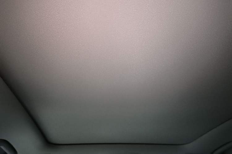 Used Lynk & Co 05 2022 2.0T Two-Wheel Drive Shine Halo Headliner