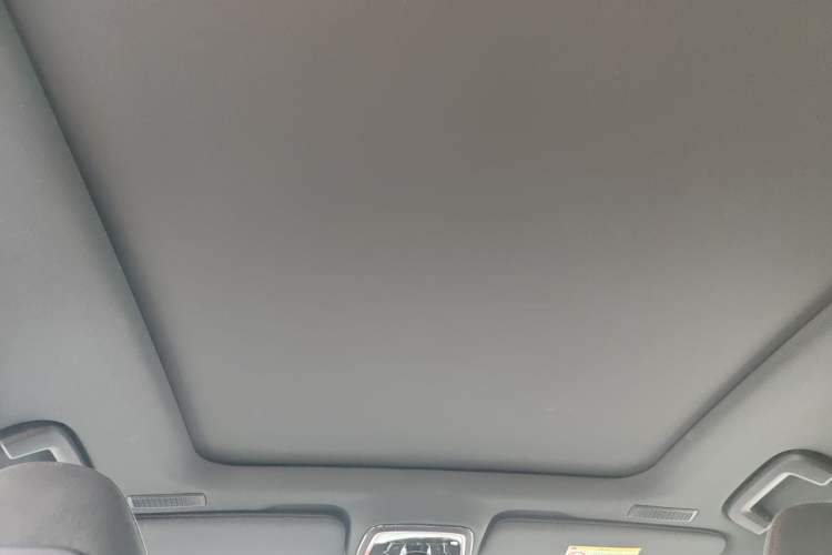 Used Lynk & Co 05 2022 2.0TD Four-Wheel Drive Dynamic Halo Headliner