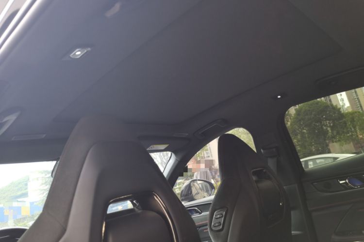 Used Lynk & Co 05 2022 2.0TD Four-Wheel Drive Dynamic Halo Headliner