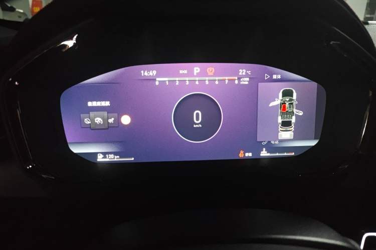 Used Lynk & Co 05 2022 2.0TD Four-Wheel Drive Dynamic Halo Instrument Cluster