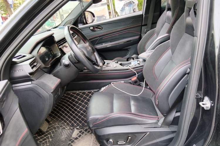 Used Lynk & Co 05 2022 2.0TD Four-Wheel Drive Dynamic Halo Left Front Seat