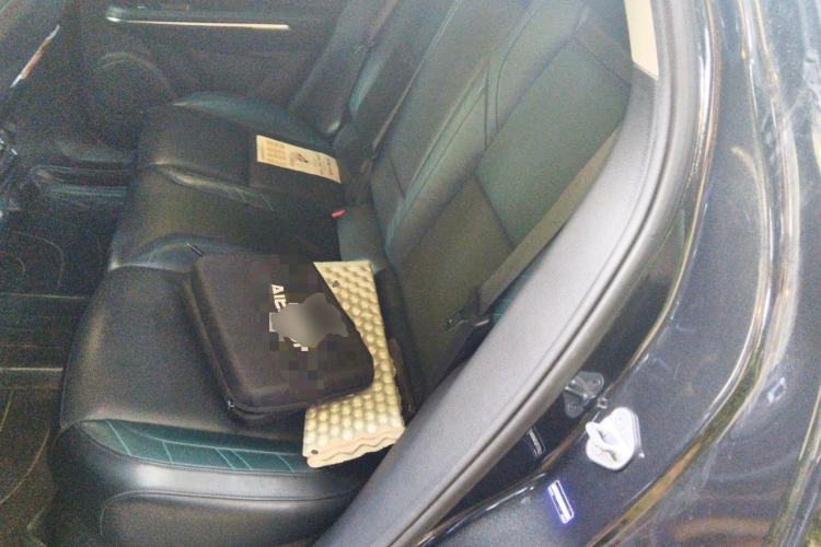Used Lynk & Co 05 2022 2.0T Two-Wheel Drive Shine Halo Left Rear Seat