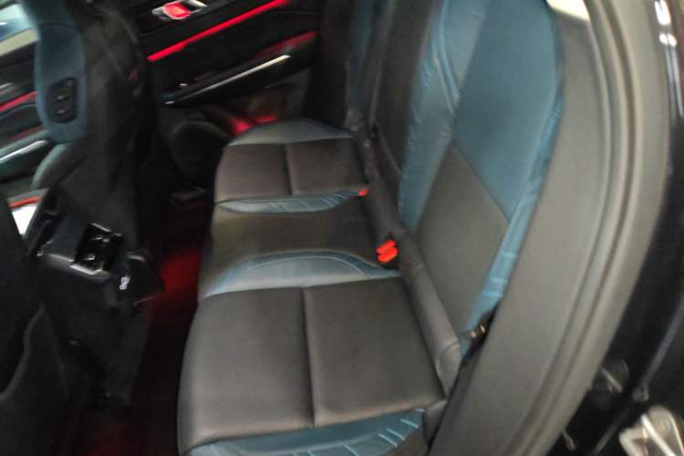 Used Lynk & Co 05 2022 2.0T Two-Wheel Drive Shine Halo Left Rear Seat