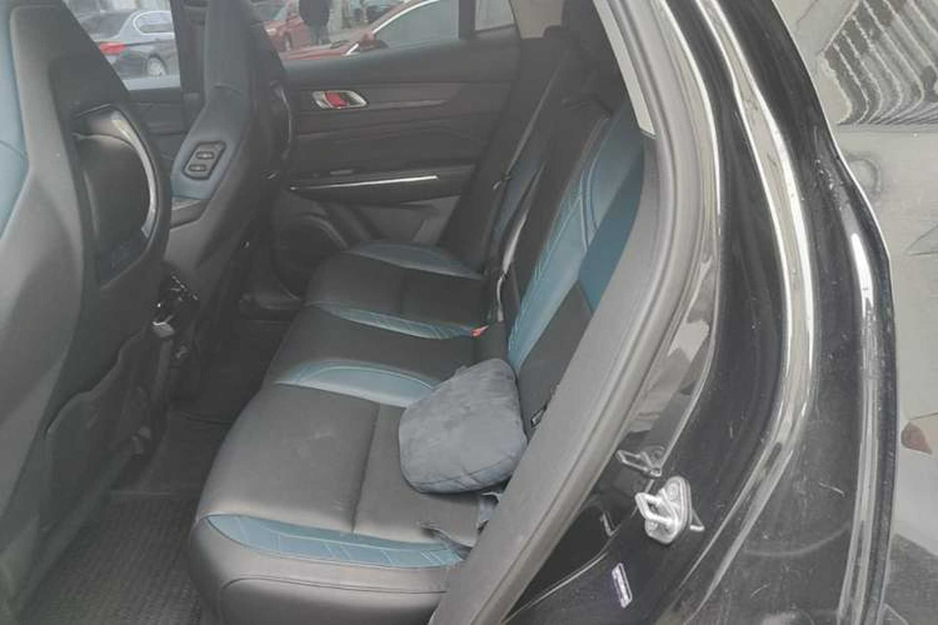 Used Lynk & Co 05 2022 2.0T Two-Wheel Drive Shine Halo Left Rear Seat