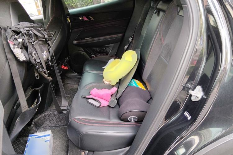 Used Lynk & Co 05 2022 2.0TD Four-Wheel Drive Dynamic Halo Left Rear Seat