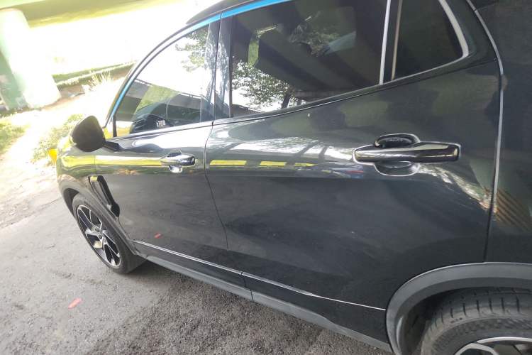 Used Lynk & Co 05 2022 2.0T Two-Wheel Drive Shine Halo Left Side