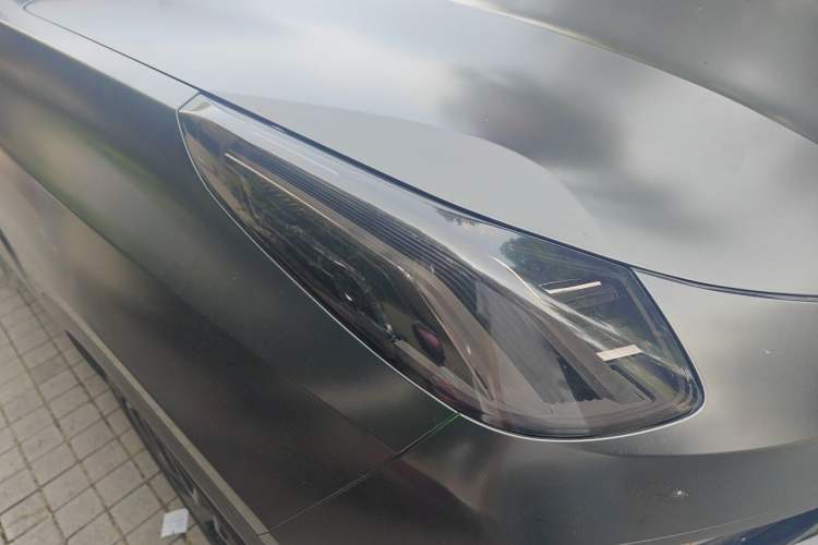 Used Lynk & Co 05 2022 05+ 2.0TD Automatic Exploration Edition Right Front Headlight