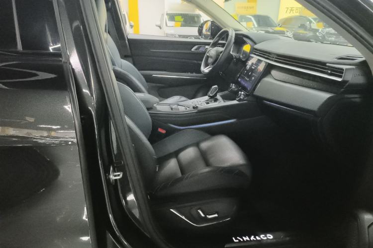 Used Lynk & Co 05 2022 2.0T Two-Wheel Drive Shine Halo Right Front Seat