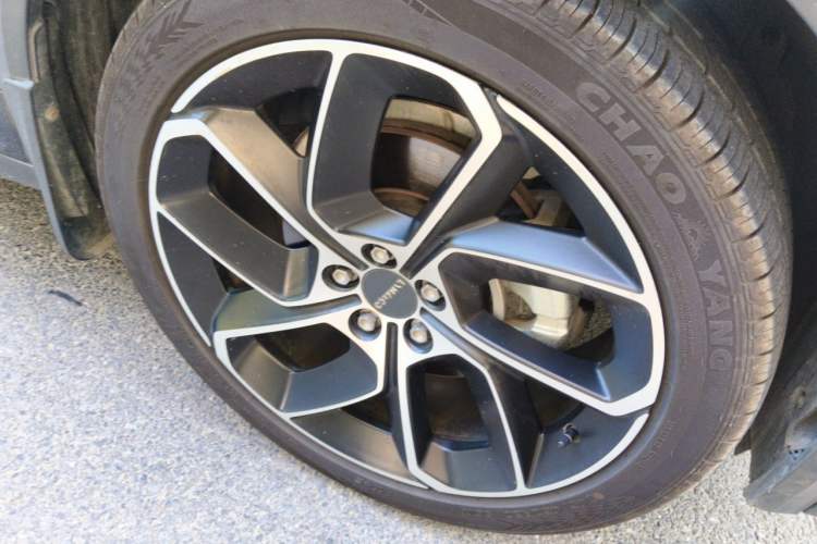 Used Lynk & Co 05 2022 2.0T Two-Wheel Drive Shine Halo Right Front Wheel Hub