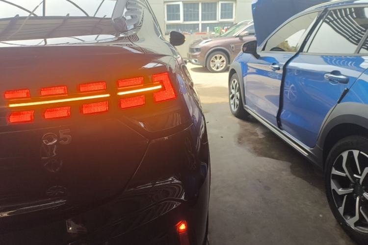 Used Lynk & Co 05 2022 2.0TD Four-Wheel Drive Dynamic Halo Right Rear Taillight