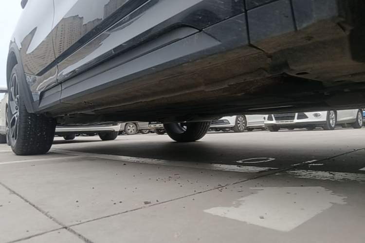 Used Lynk & Co 05 2022 2.0T Two-Wheel Drive Shine Halo Right Side Sill