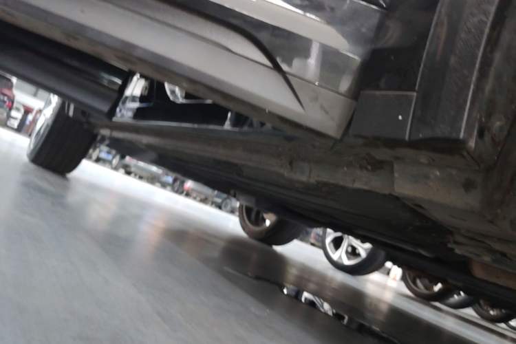Used Lynk & Co 05 2022 2.0T Two-Wheel Drive Shine Halo Right Side Sill