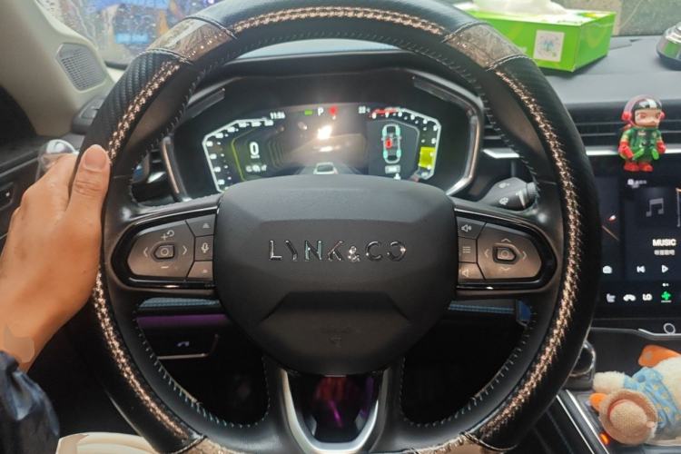 Used Lynk & Co 05 2022 2.0T Two-Wheel Drive Shine Halo Steering Wheel