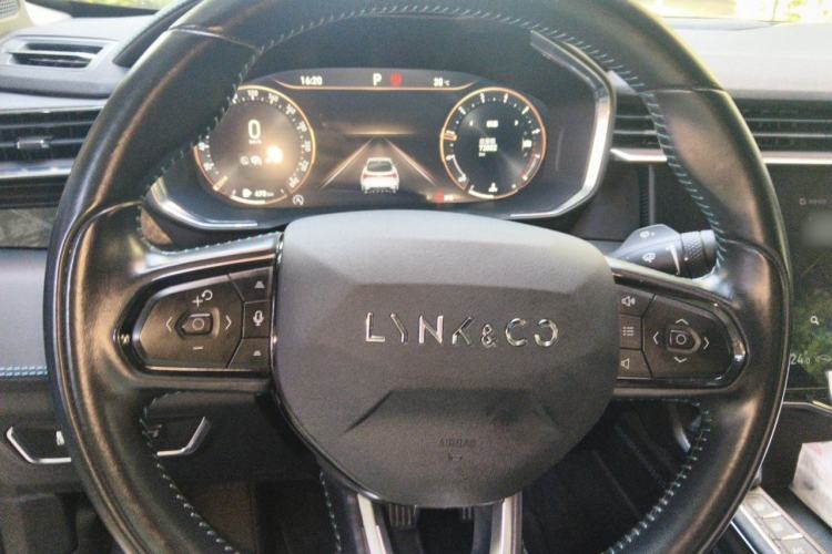Used Lynk & Co 05 2022 2.0T Two-Wheel Drive Shine Halo Steering Wheel