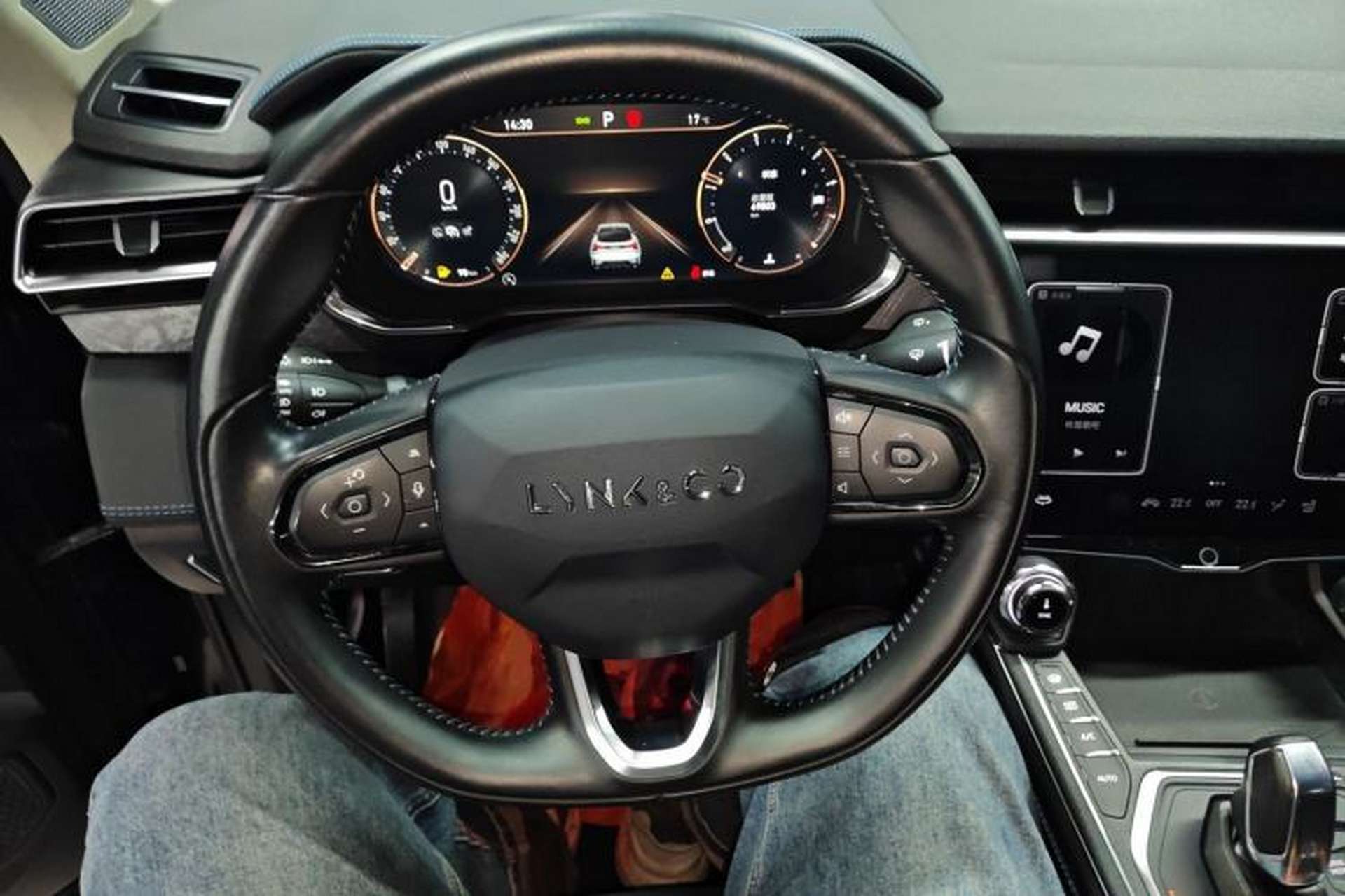 Used Lynk & Co 05 2022 2.0T Two-Wheel Drive Shine Halo Steering Wheel