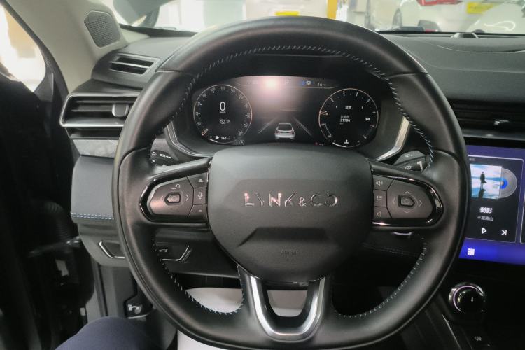 Used Lynk & Co 05 2022 2.0T Two-Wheel Drive Shine Halo Steering Wheel
