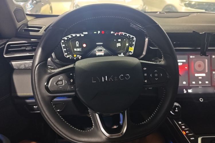 Used Lynk & Co 05 2022 2.0T Two-Wheel Drive Shine Halo Steering Wheel