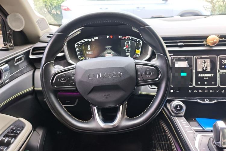 Used Lynk & Co 05 2022 2.0T Two-Wheel Drive Shine Halo Steering Wheel