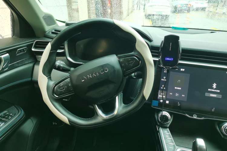Used Lynk & Co 05 2022 2.0T Two-Wheel Drive Shine Halo Steering Wheel
