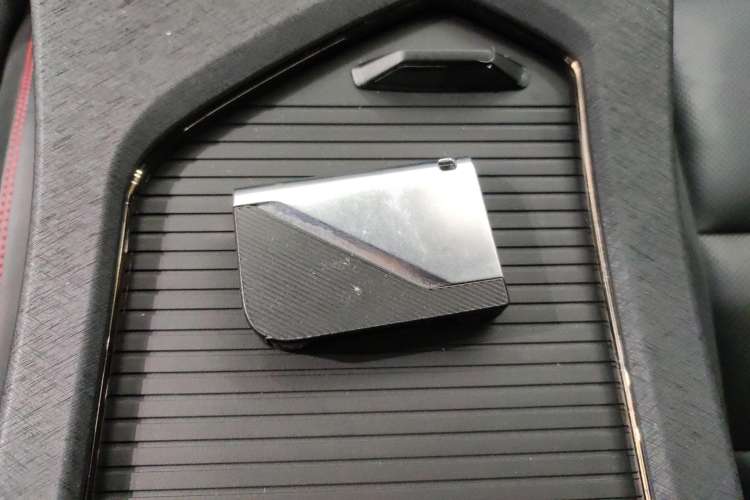 Used Lynk & Co 05 2022 2.0TD Four-Wheel Drive Dynamic Halo Vehicle Key