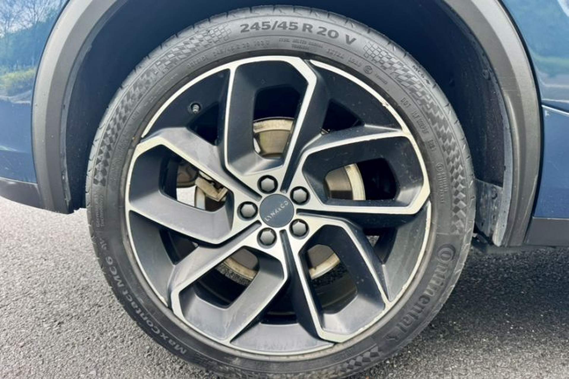 Used Lynk & Co 05 2022 2.0T Two-Wheel Drive Shine Halo Exterior 3