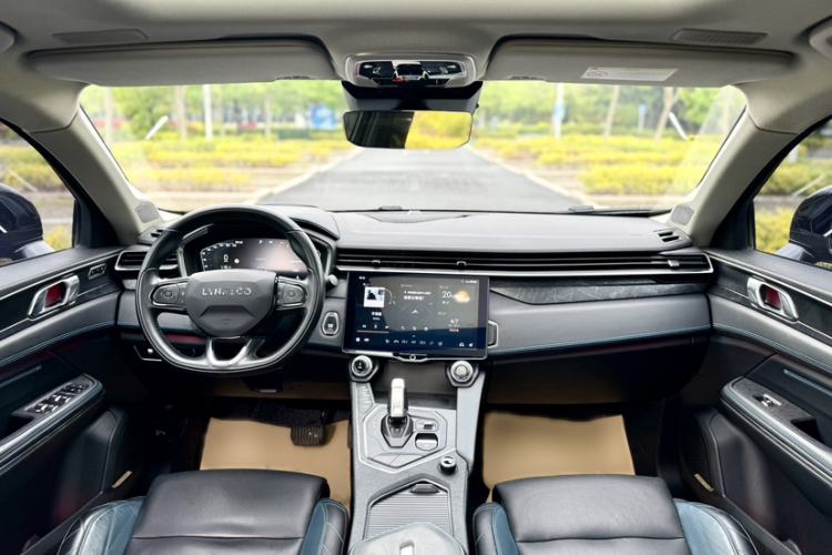 Used Lynk & Co 05 2022 2.0T Two-Wheel Drive Shine Halo Interior 1