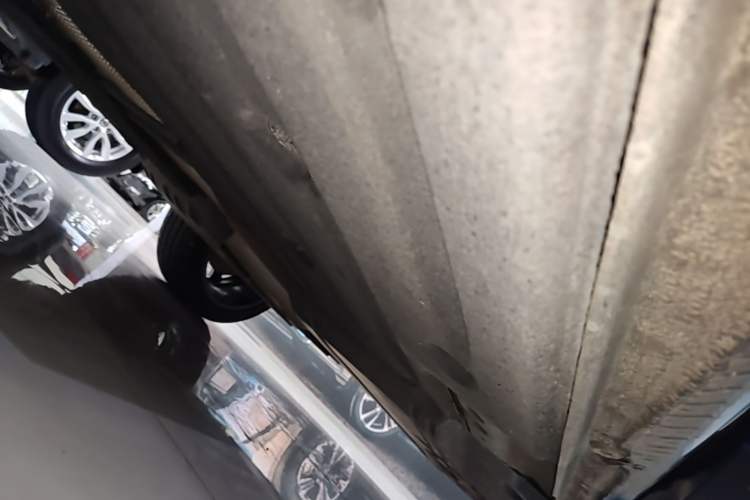 Used Lynk & Co 05 2022 2.0T Two-Wheel Drive Shine Halo Left Side Sill