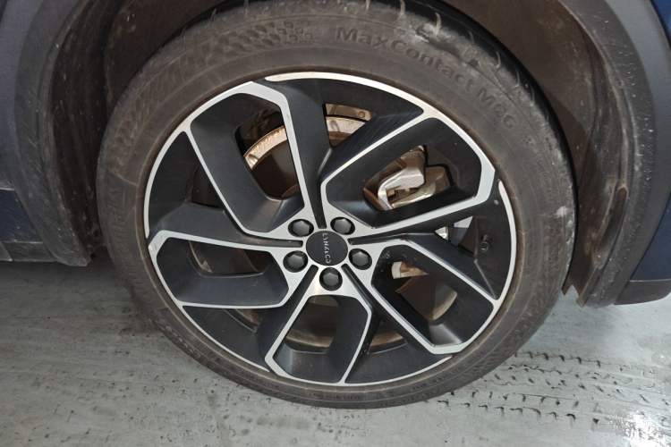 Used Lynk & Co 05 2022 2.0T Two-Wheel Drive Shine Halo Right Front Wheel Hub