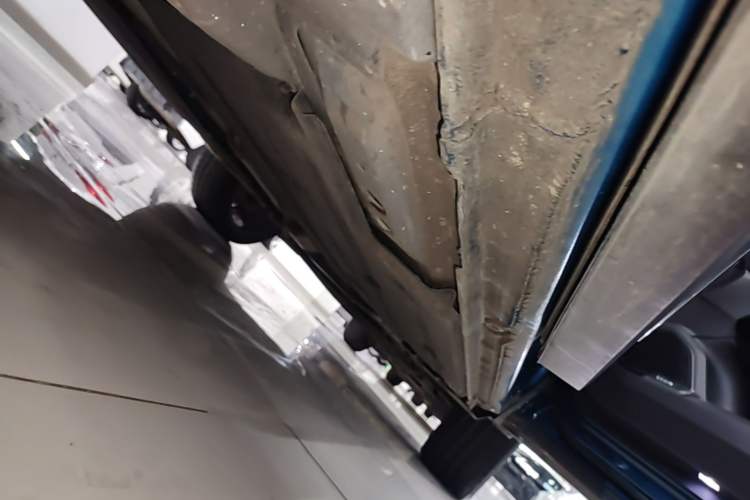 Used Lynk & Co 05 2022 2.0T Two-Wheel Drive Shine Halo Right Side Sill