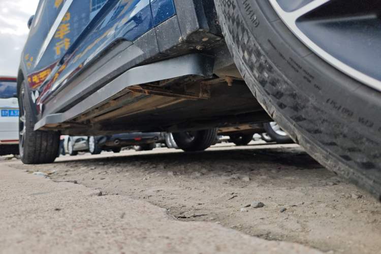 Used Lynk & Co 05 2022 2.0T Two-Wheel Drive Shine Halo Right Side Sill