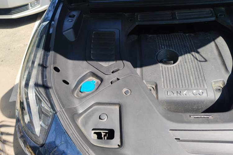 Used Lynk & Co 05 2022 2.0T Two-Wheel Drive Shine Halo Engine Bay Right