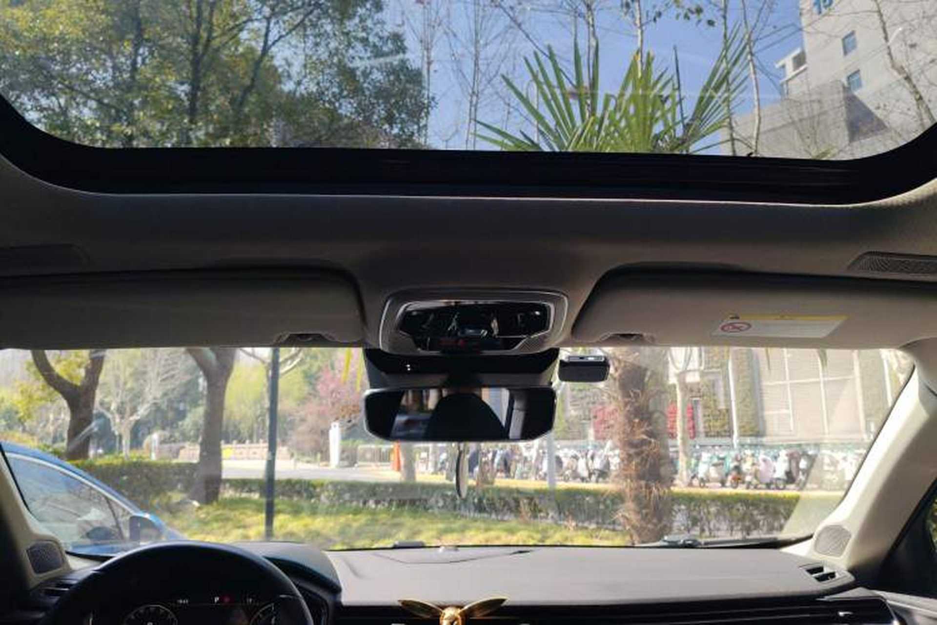 Used Lynk & Co 05 2022 2.0T Two-Wheel Drive Shine Halo Headliner