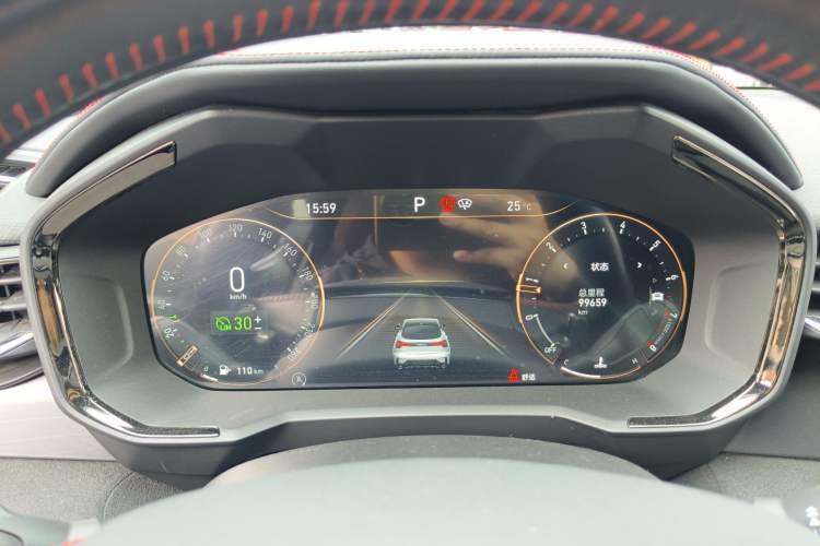Used Lynk & Co 05 2022 2.0TD Four-Wheel Drive Dynamic Halo Instrument Cluster