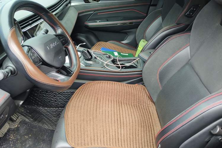 Used Lynk & Co 05 2022 2.0TD Four-Wheel Drive Dynamic Halo Left Front Seat