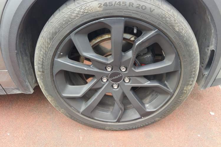 Used Lynk & Co 05 2022 2.0TD Four-Wheel Drive Dynamic Halo Right Front Wheel Hub