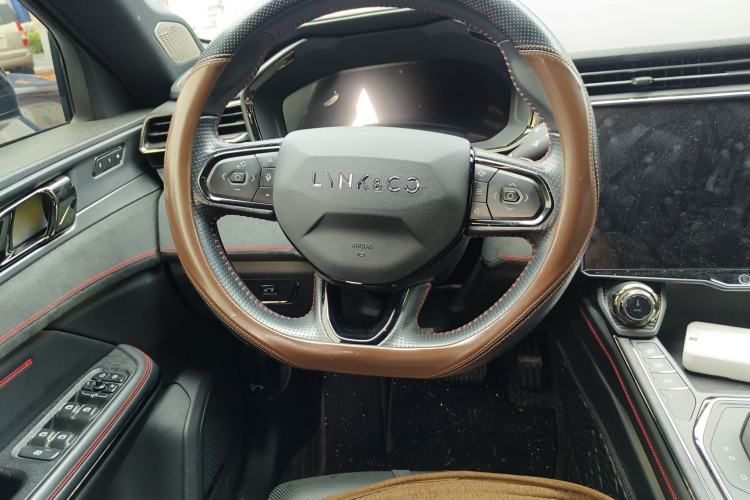Used Lynk & Co 05 2022 2.0TD Four-Wheel Drive Dynamic Halo Steering Wheel