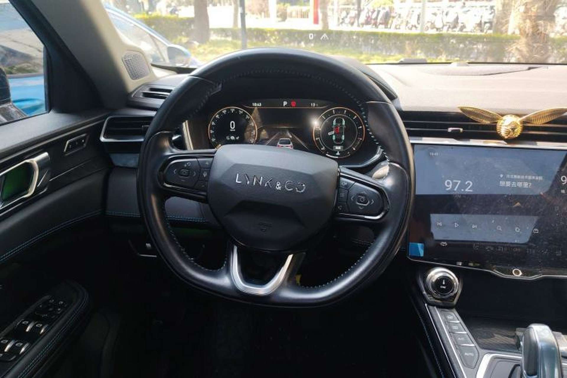 Used Lynk & Co 05 2022 2.0T Two-Wheel Drive Shine Halo Steering Wheel