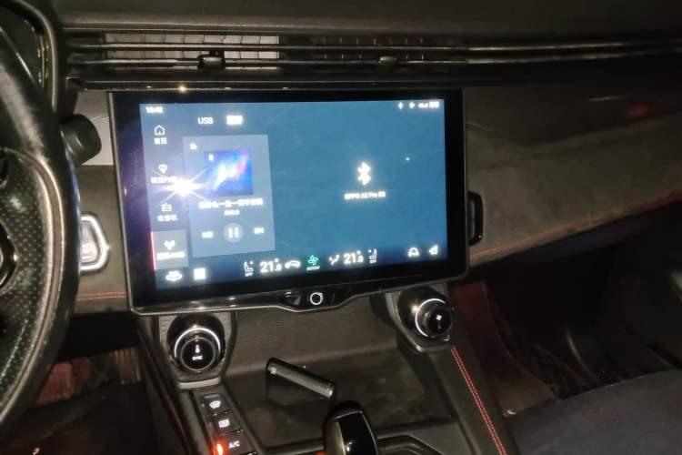 Used Lynk & Co 05 2022 2.0TD Four-Wheel Drive Dynamic Halo Audio And AC Panel