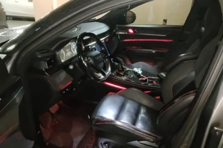 Used Lynk & Co 05 2022 2.0TD Four-Wheel Drive Dynamic Halo Driver Seat