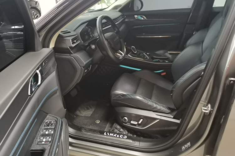 Used Lynk & Co 05 2022 2.0T Two-Wheel Drive Shine Halo Driver Seat